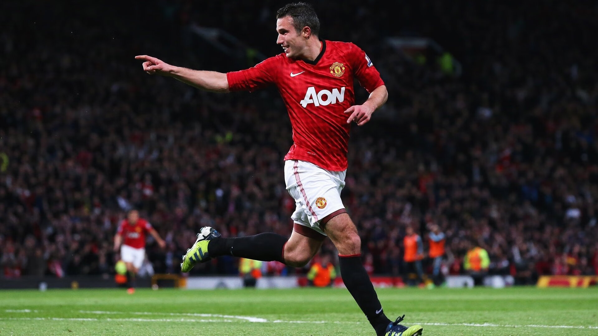 开云体育登录-红牛绝地反击，维斯塔潘火力全开—F1赛季转折点上的双雄对决